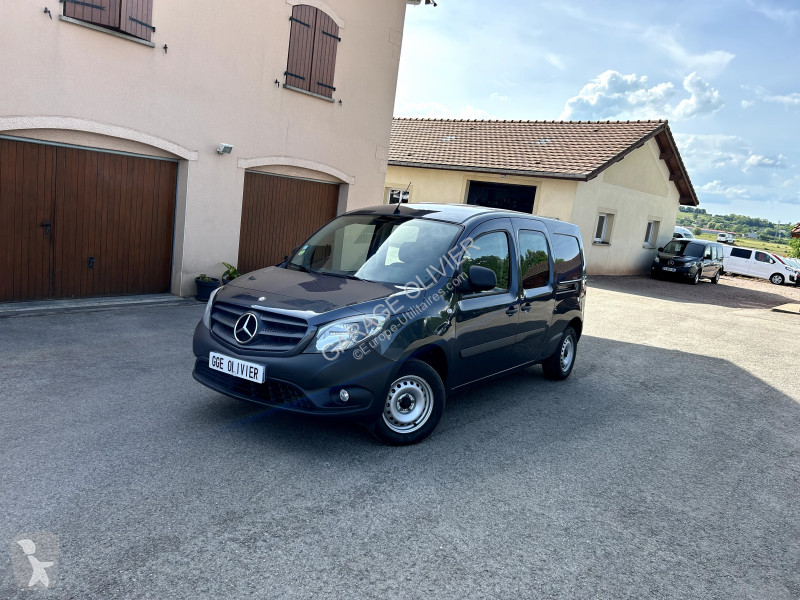 Véhicule utilitaire Mercedes Mixto Extra Long...