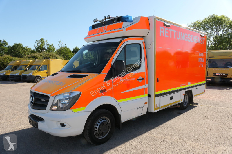 Véhicule utilitaire Mercedes Sprinter 519 CDI...