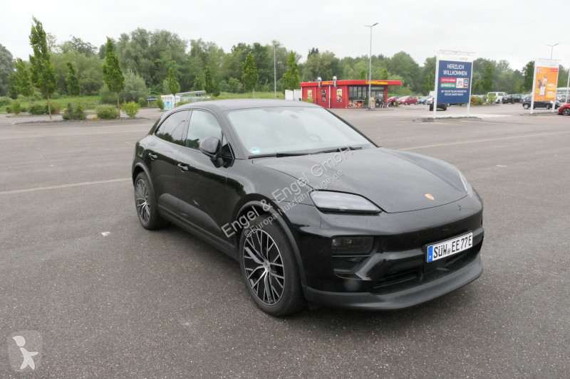 Véhicule utilitaire Porsche Macan 4 Electric -...