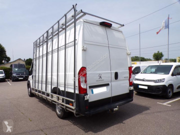Caja cerrada Peugeot