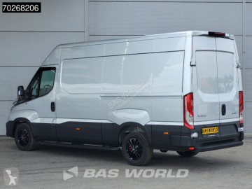 Fourgon utilitaire Iveco neuf