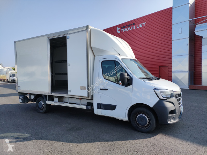 Véhicule utilitaire Renault 20M3 145 CV FOURGON...