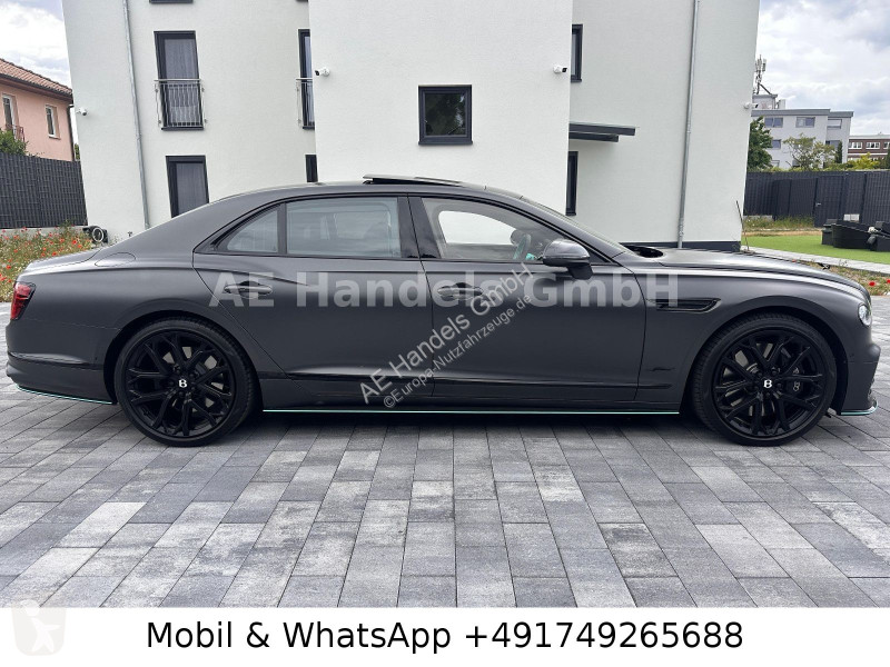 Samochód dostawczy Bentley Flying Spur Speed...