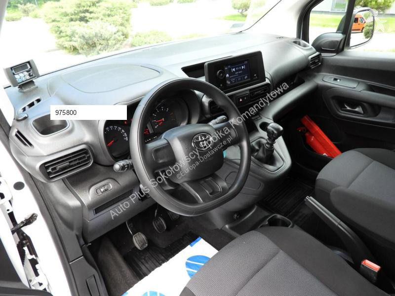 Furgoneta Toyota CITY FURGON CHŁODNIA -15*C...