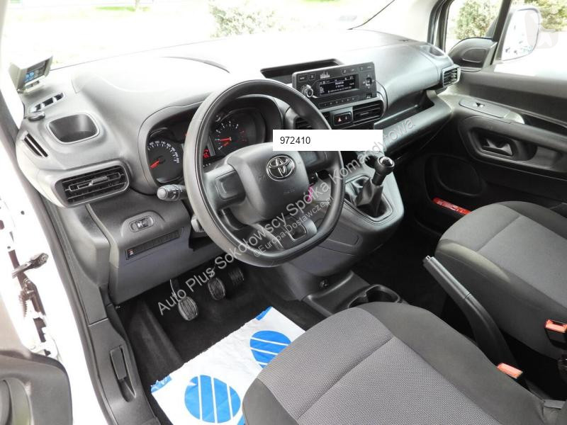 Furgoneta Toyota CITY FURGON CHŁODNIA -15*C...
