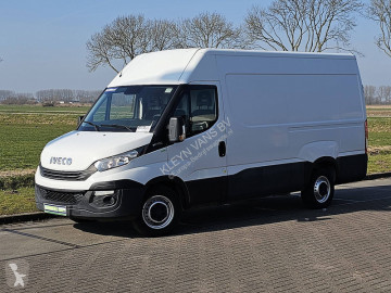Caja cerrada Iveco