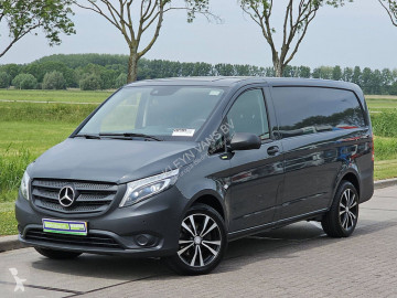Fourgon utilitaire Mercedes