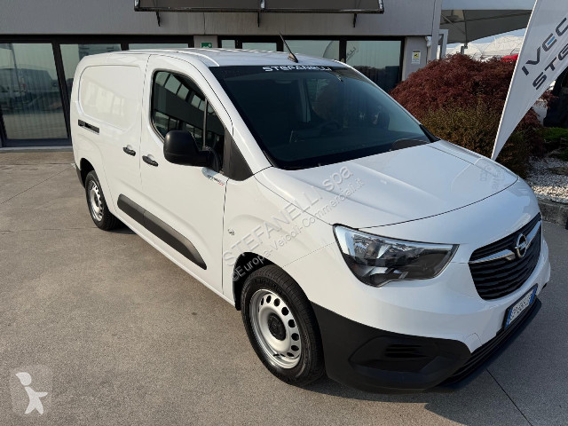 Autoutilitară Opel COMBO L2 130