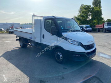 Con volquete Iveco