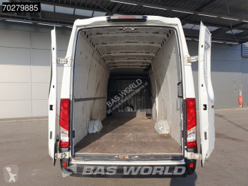 Caja cerrada Iveco