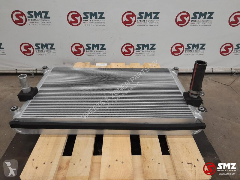 Veicolo commerciale Caterpillar Radiator +...