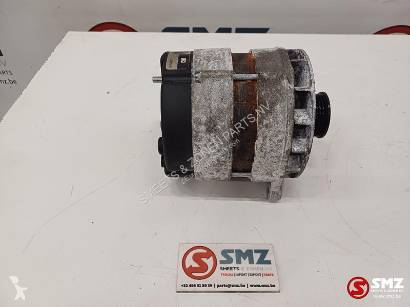 Véhicule utilitaire Caterpillar Alternator...