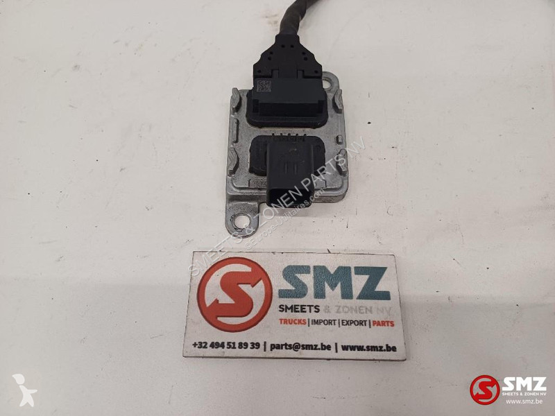 Véhicule utilitaire Caterpillar Nox sensor...