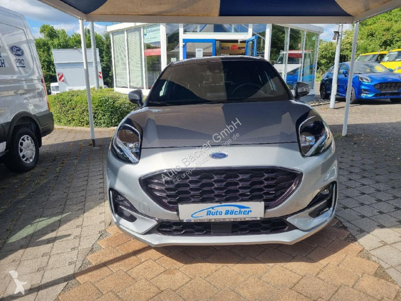 Furgoneta Ford ST-Line Design
