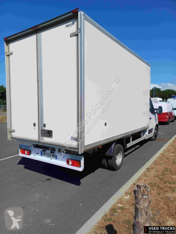 Utilitaire caisse grand volume Renault