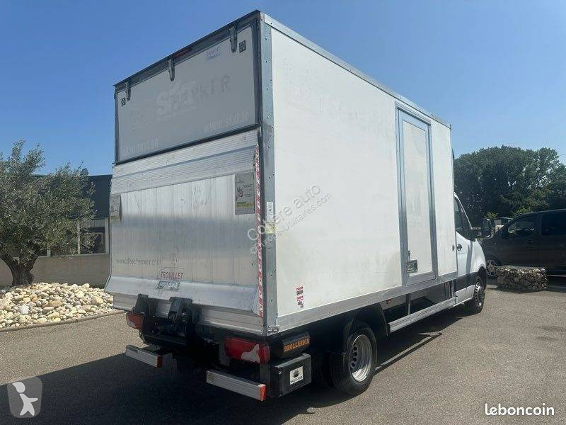 Véhicule utilitaire Mercedes