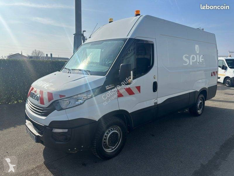 Véhicule utilitaire Iveco