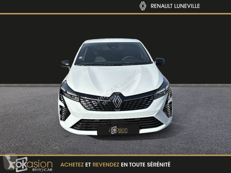 Véhicule utilitaire Renault Clio E-Tech full...