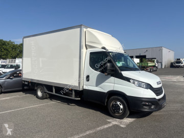 Caja cerrada Iveco