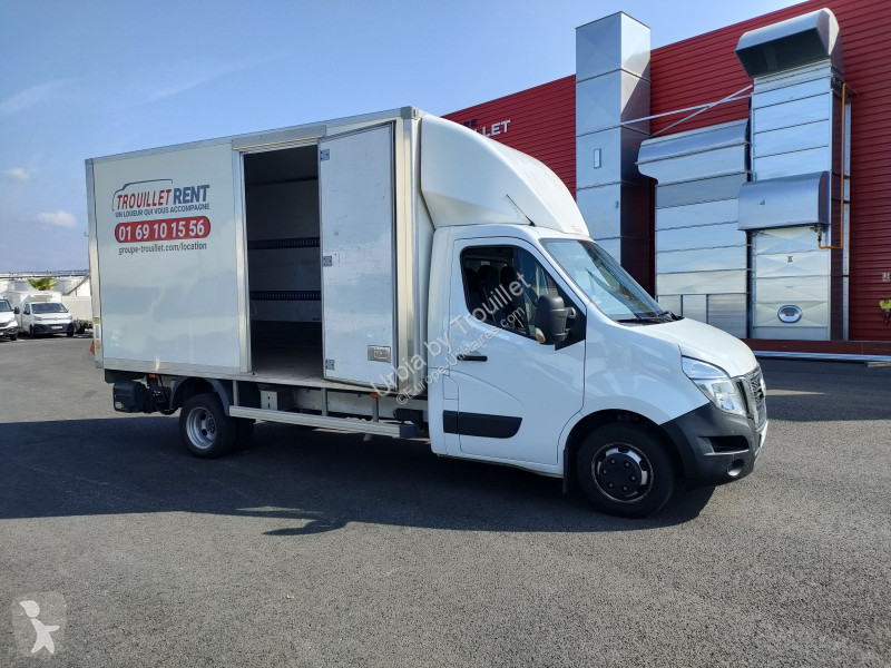Véhicule utilitaire Nissan 20M3 145 CV FOURGON...