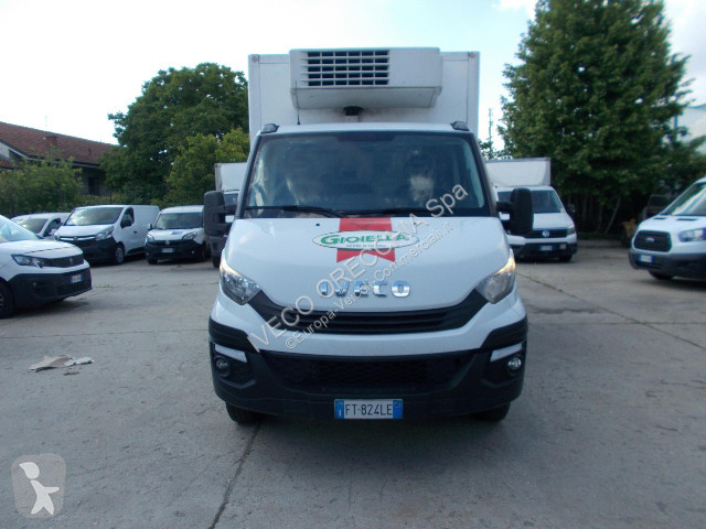 Véhicule utilitaire Iveco DAILY 35C14