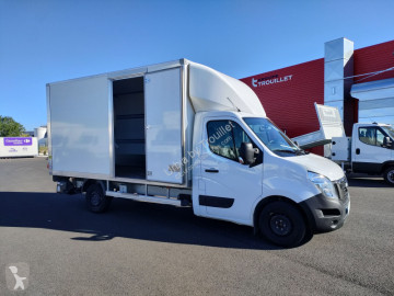 Utilitaire caisse grand volume Nissan