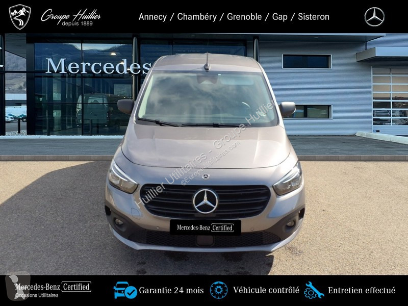 Véhicule utilitaire Mercedes 112 CDI Fourgon...