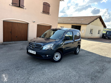 Furgoneta Mercedes