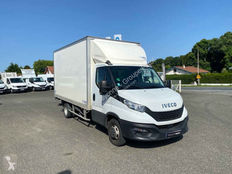 Véhicule utilitaire Iveco 35C16H3.0 Empattement...