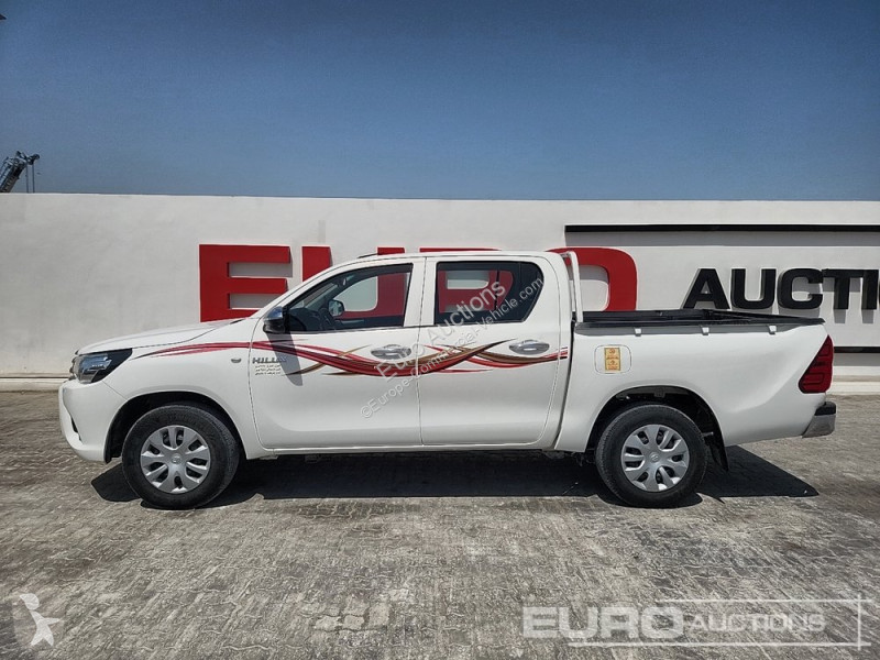 Véhicule utilitaire Toyota Hilux