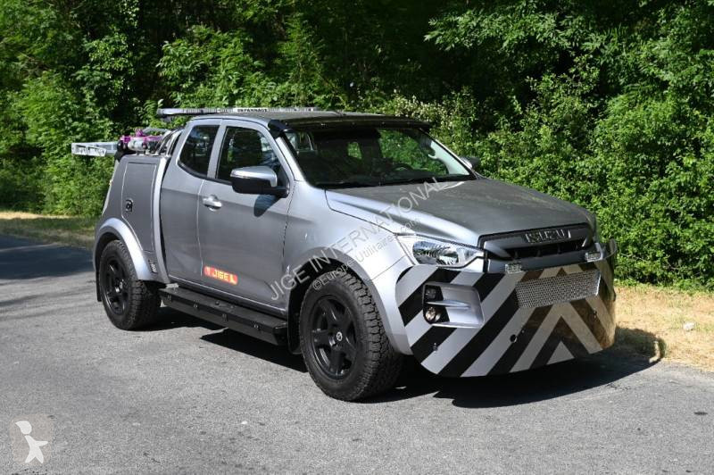 Furgoneta Isuzu