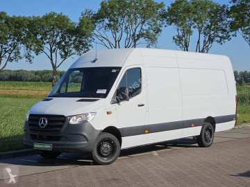 Caja cerrada Mercedes