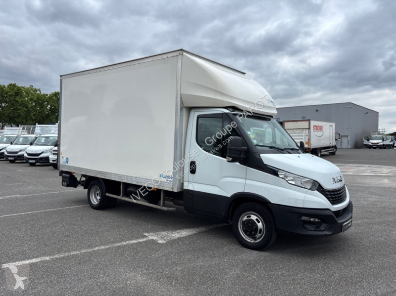 Užitkové vozidlo Iveco 35C16H3.0 Empattement 4100