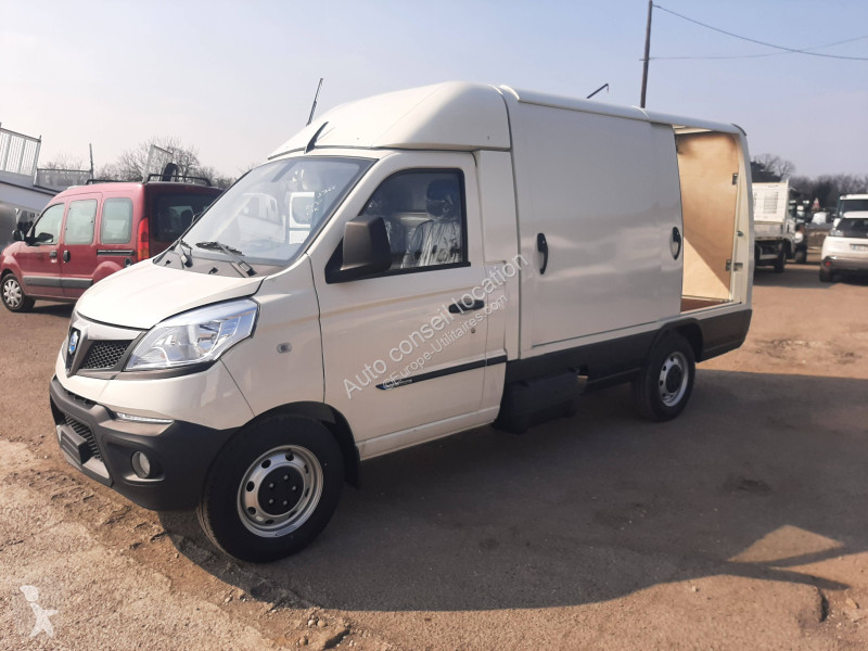 Véhicule utilitaire  Piaggio NP6 L2 SR GPL...