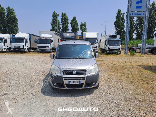 Furgoneta Fiat DOBLO
