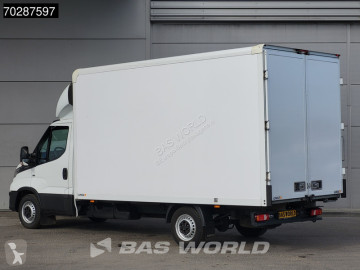 Fourgon utilitaire Iveco