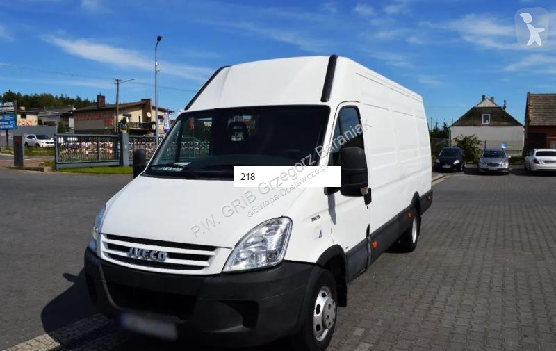 Furgoneta Iveco 35C15 Furgon L4H3 Brygadówka...