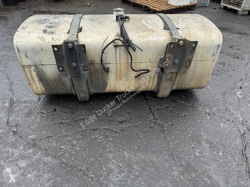 Véhicule utilitaire DAF 1681826 BRANDSTOFTANK...