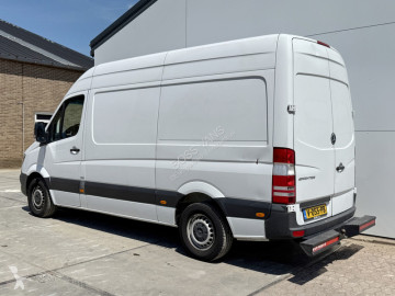 Fourgon utilitaire Mercedes