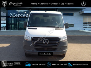 Con volquete Mercedes