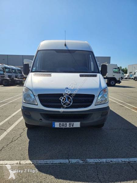 Véhicule utilitaire Mercedes