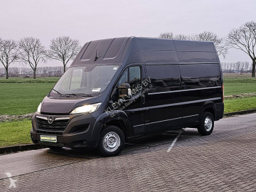 Caja cerrada Opel