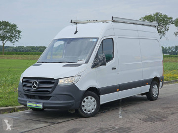 Caja cerrada Mercedes
