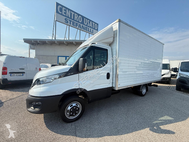 Furgoneta Iveco DAILY 35C14H BOX + SPONDA