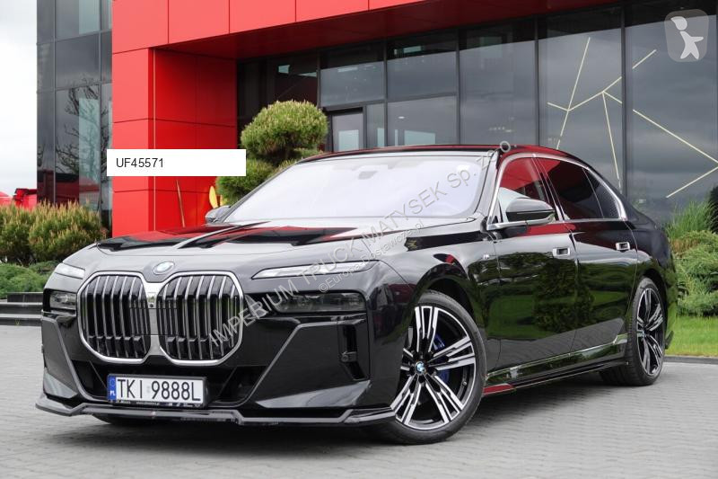 Véhicule utilitaire BMW 7 xDrive M Sport