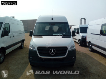 Fourgon utilitaire Mercedes