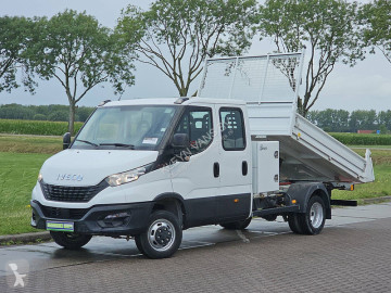 Con volquete Iveco