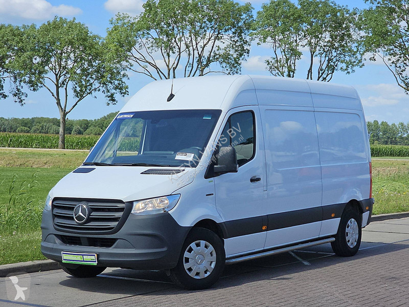 Autoutilitară Mercedes L2H2 35 KWH