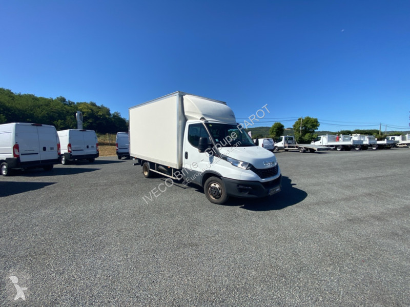 Furgoneta Iveco 35C16H3.0 empattement 4100