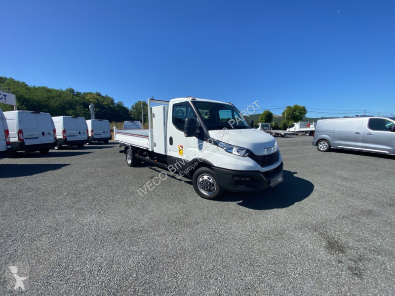 Veicolo commerciale Iveco 35C16H3.0 Empattement...